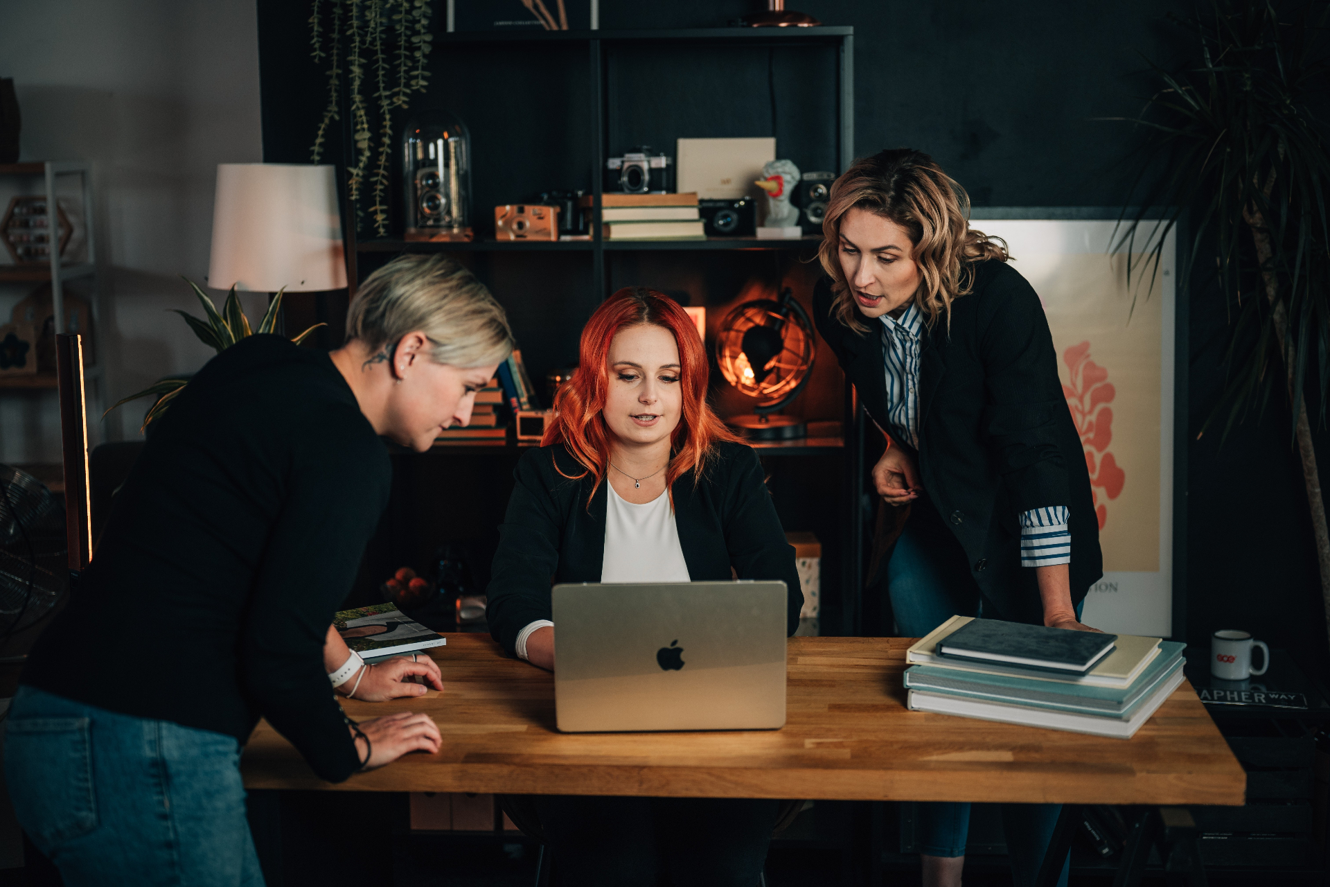 Poradkyně řeší konkrétní případ klienta